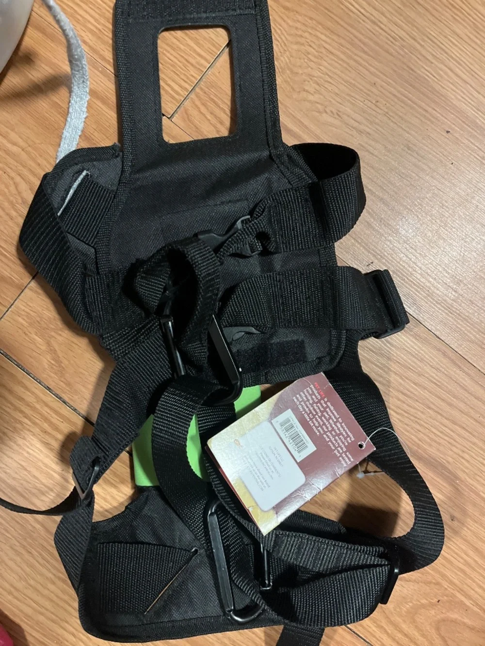 Car harness for medium dog